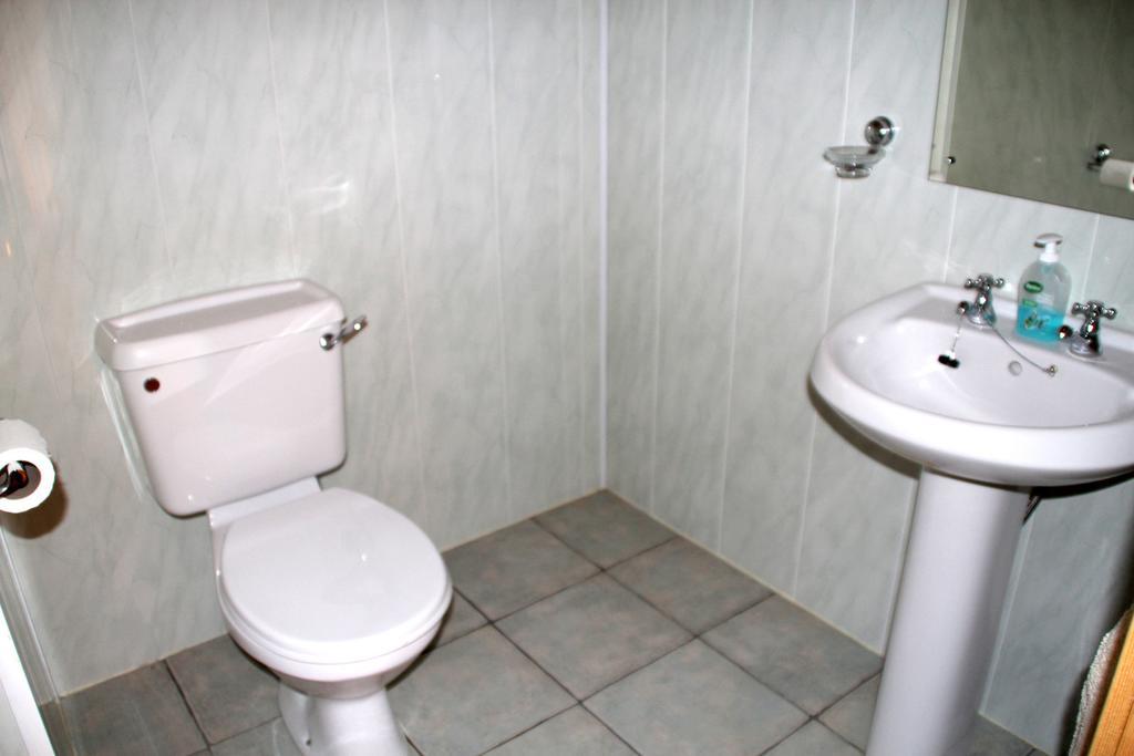 Woodview House Bed And Breakfast Балинроуб Стая снимка